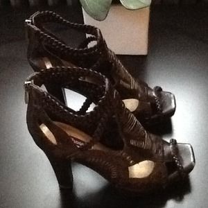 Dollhouse Simone Platform Huarache