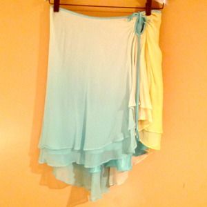 Laundry!!! Beautiful new with out tag skirt!!