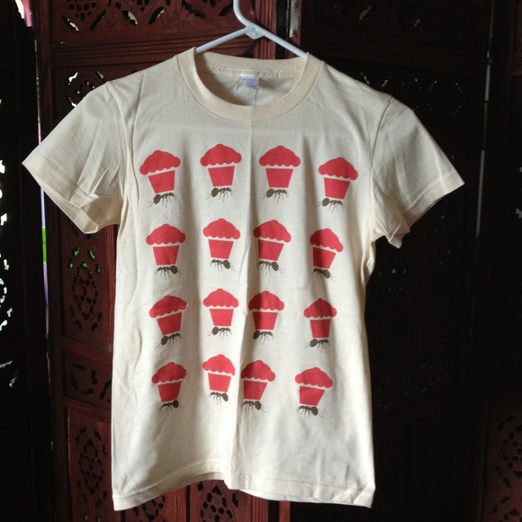 One of a kind Johnny Cupcakes t-shirt