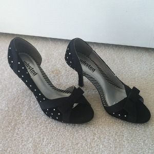 Black w/white polka dot heels