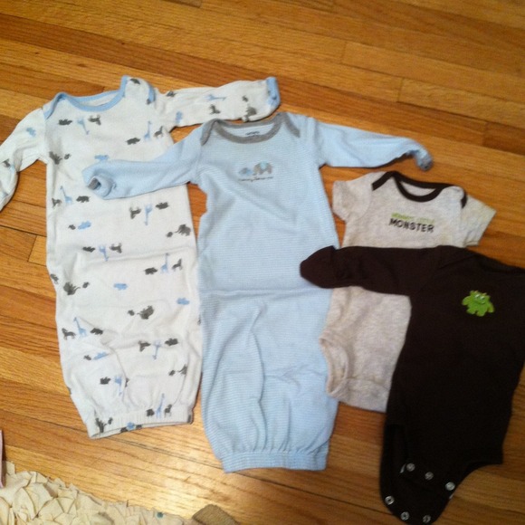 Carter's nb lot of 4-boys SOLD in LOT