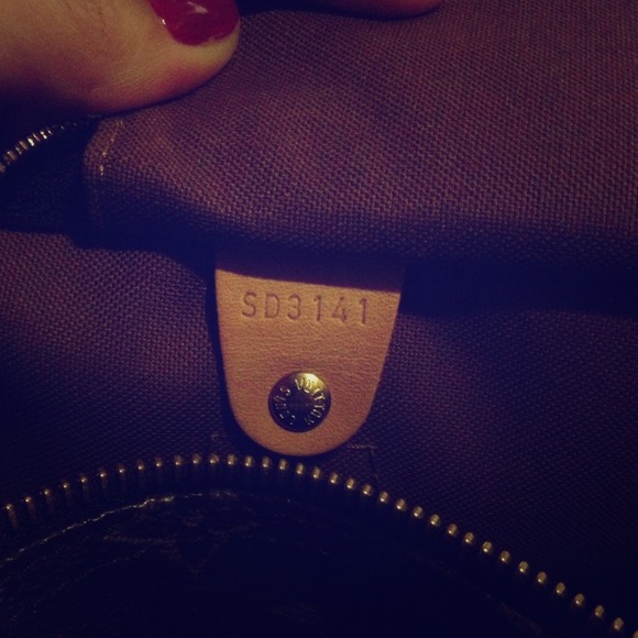 More Pictures of my LV Speedy 35 !!