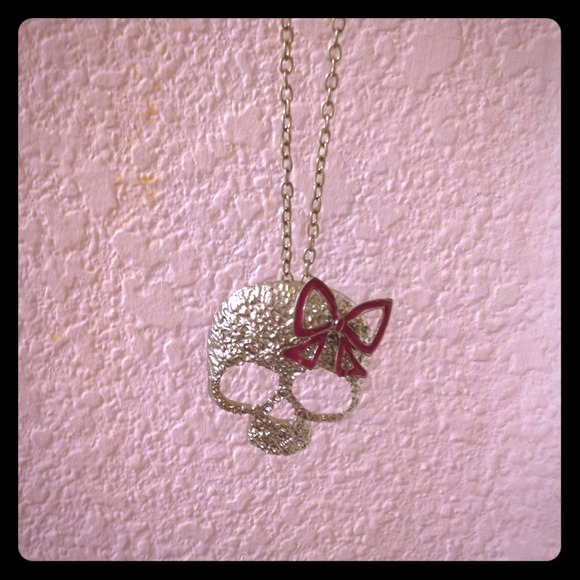 NEW! Floral Skull necklace