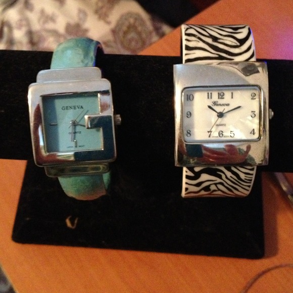 Accessories - . 💋 Cuff watches!!!