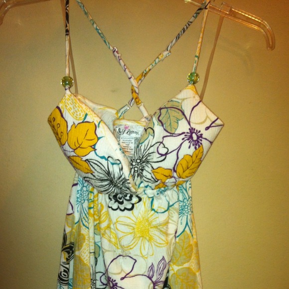 🎀SOLD IN BUNDLE OF2 TO @kw98🎀SPAGHETTI STRAP TOP
