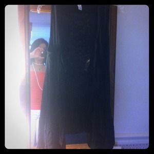 Navy blue sleeveless ruffled shaw/layering piece