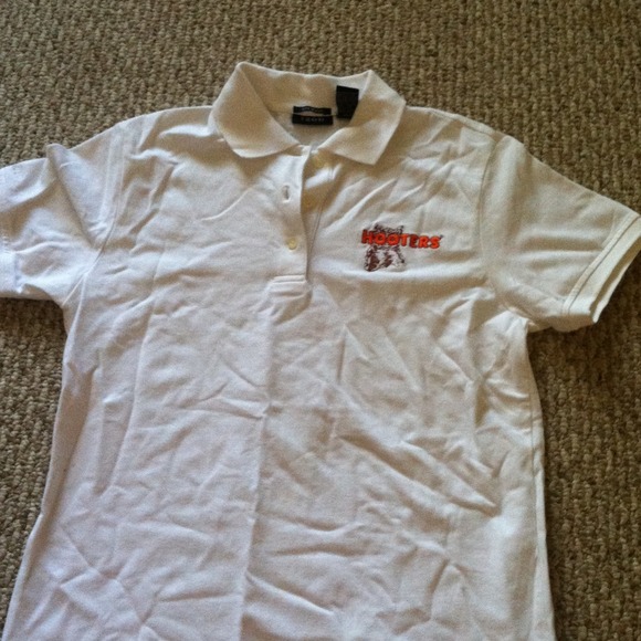 Collard hooters shirt