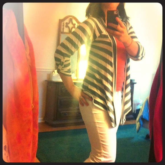 Stripped green and white layering top 🌀🎁