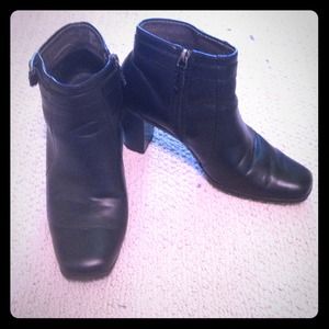 Tommy Hilfiger boots