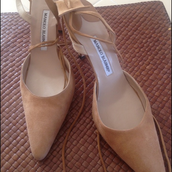 Manolo Blahnik suede shoes. Worn once. Timeless. - Picture 1 of 2