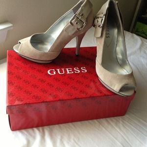 Guess Medium Natural Suede pumps.