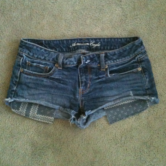 American eagle shorts size 4