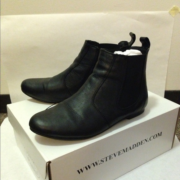 Steve madden black basic boots - Picture 2 of 2