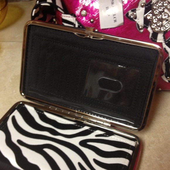 Bling purse and wallet! - Picture 3 of 3