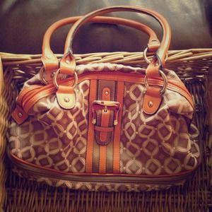 My favorite Spring/Fall Purse!