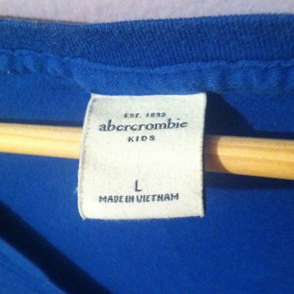 Royal blue Abercrombie T-Shirt - Picture 2 of 3