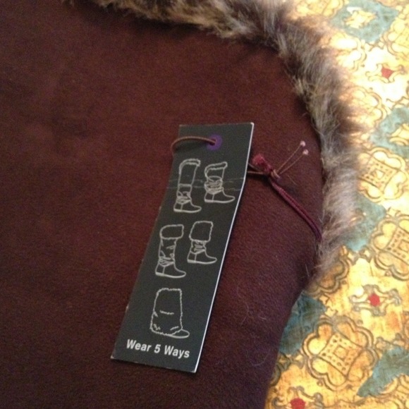 Brown boots w/ fur lining-wear 5 ways! ⭐Reduced - Picture 2 of 3