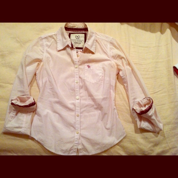 *** Sold ⬇Reduce⬇  A&F pink strip shirt