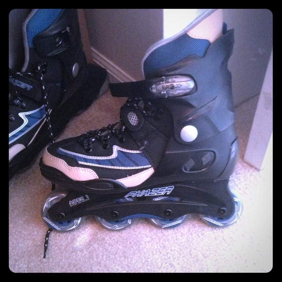 Phazer rollerblades, size 8