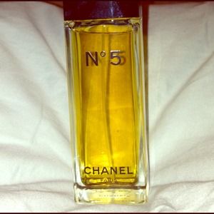 ⚡Flash Sale⚡priced to sell only 24hrs CHANEL N 5