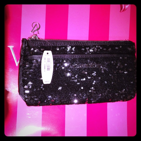Victorias Secret makeup bag💝