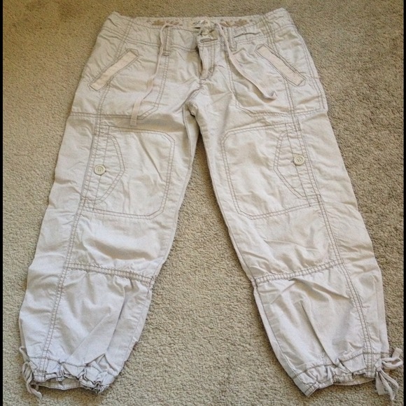 SOLD Hollister