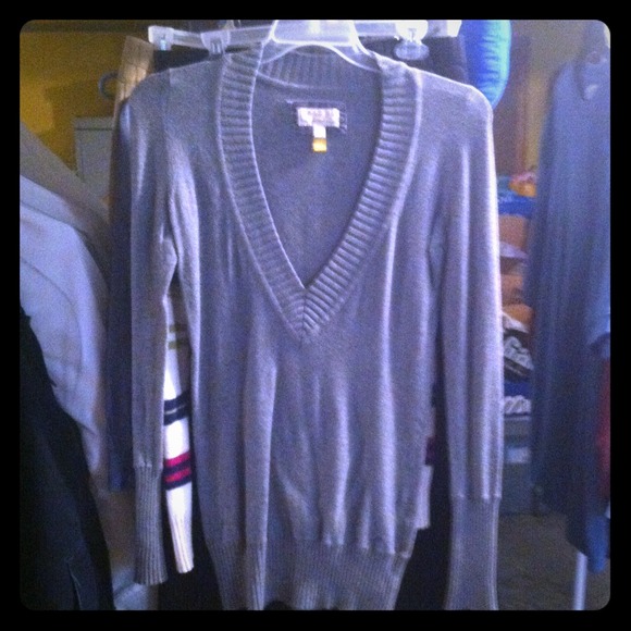 AE grey sweater