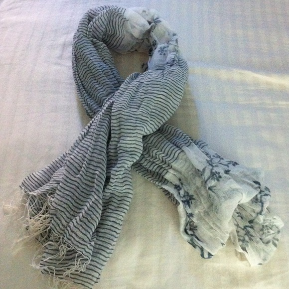 Blue and white Theory scarf