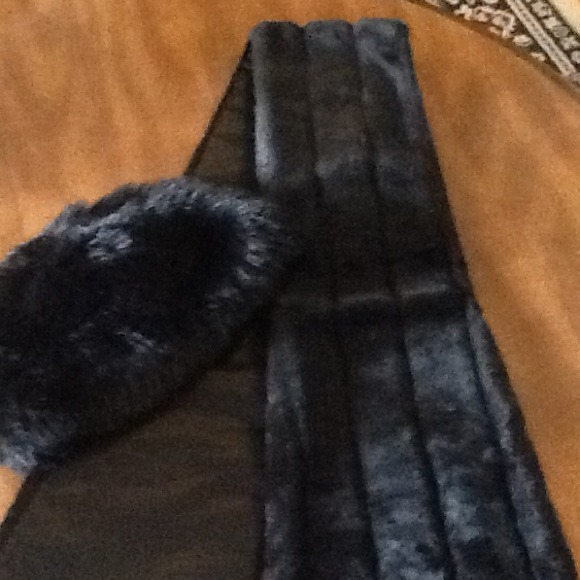 🎀Faux Fur Cap and Scarf🎀BUNDLE🎀