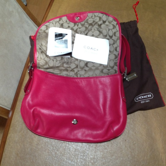Fuchsia Coach Hobo Handbag
