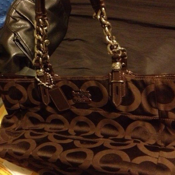🎉REDUCED🎉Chocolate brown authentic Coach purse