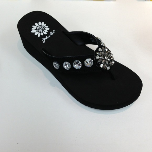 Yellow Box Manila Wedge Flop! Size 9