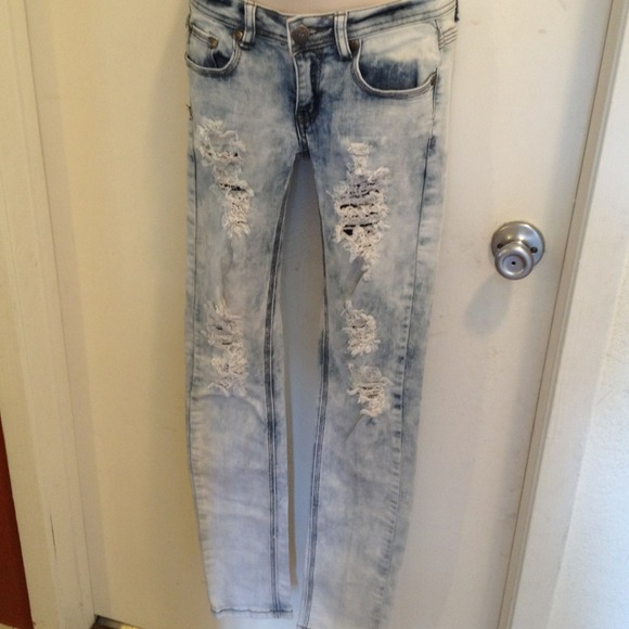 "Hold" Denim Skinny Jeans