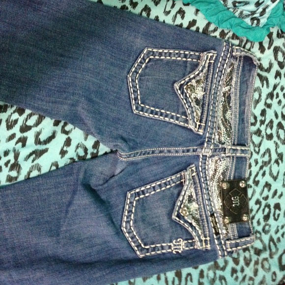 SOLD - Picture 3 of 3