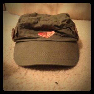 Roxy hat