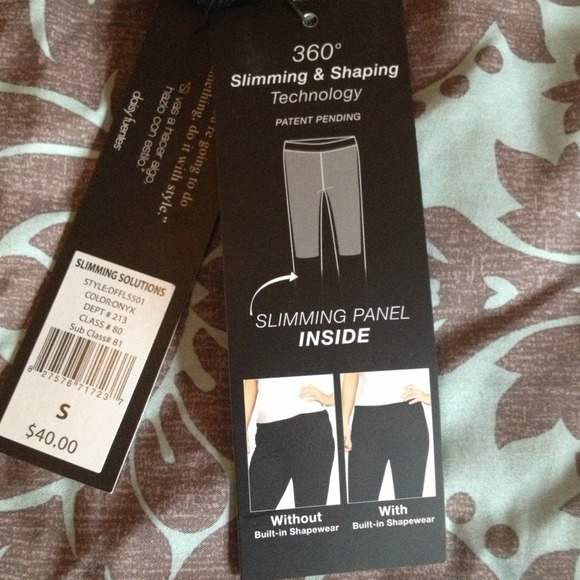 ⛔️SOLD⛔️Leggings with built-in shape wear !!! - Picture 2 of 4