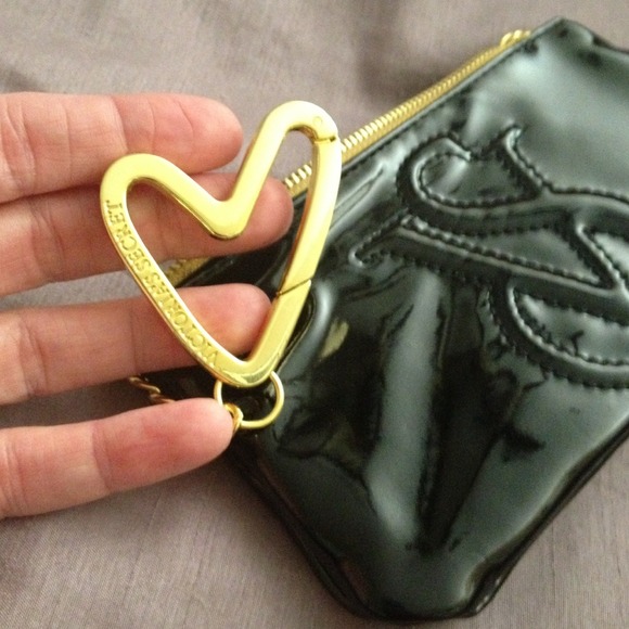 🚨🚨SOLD🚨🚨Victoria's Secret wallet NWT - Picture 4 of 4