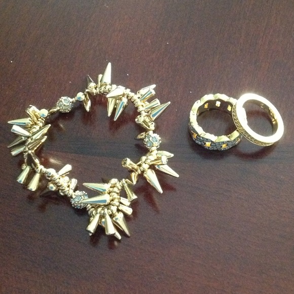 Bundle reserved for Ashley!