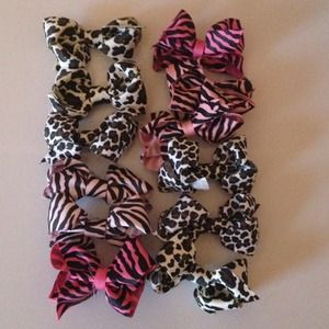 Animal print bows