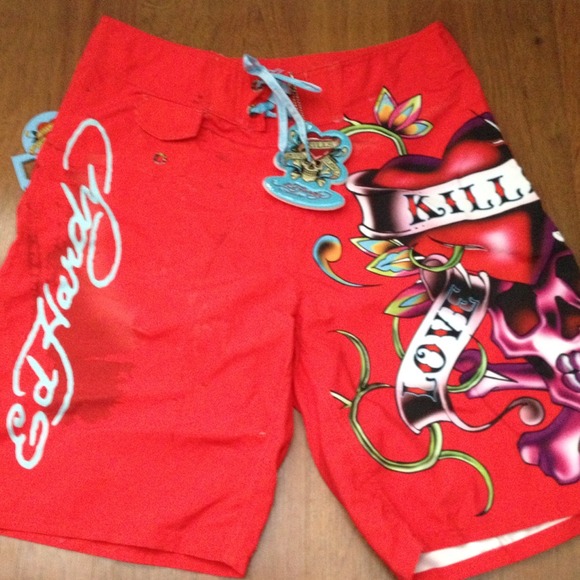 ❌SOLD❌NWT Ed Hardy men's board shorts size 33