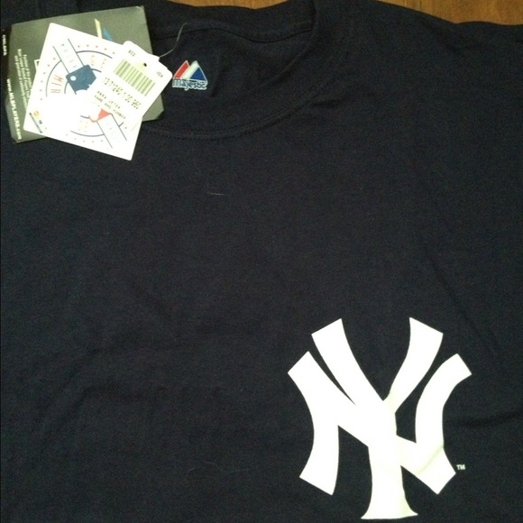 Men's XL Yankees official MLB t shirt