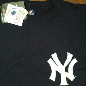 Men's XL Yankees official MLB t shirt