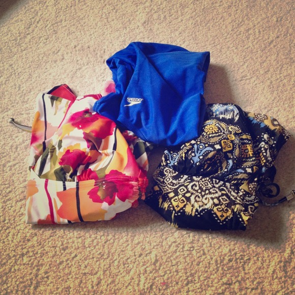 SOLD. Bundle for @cpdurana. Bathing suits