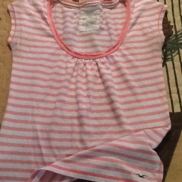 Pink tee