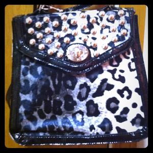 Custom made black and white cheetah print purse