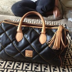 Sold in bundle to elexxis!💕