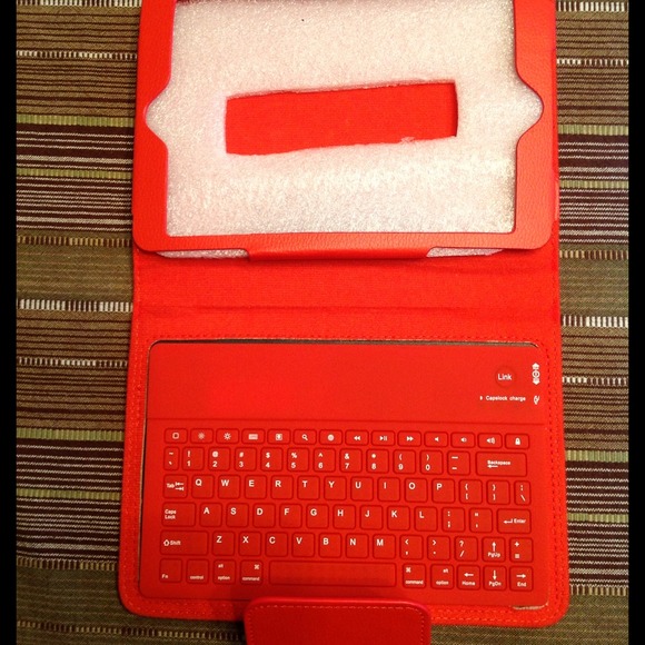 IPad mini case with keyboard - Picture 1 of 3
