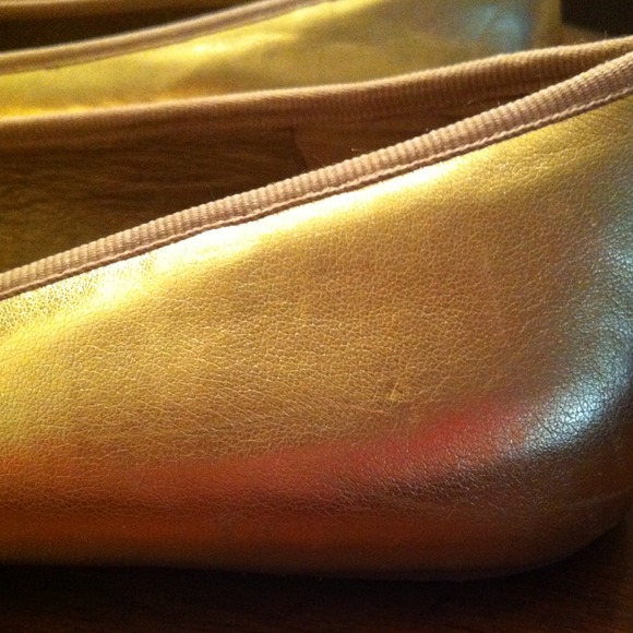 Yellow Box flats! - Picture 2 of 4