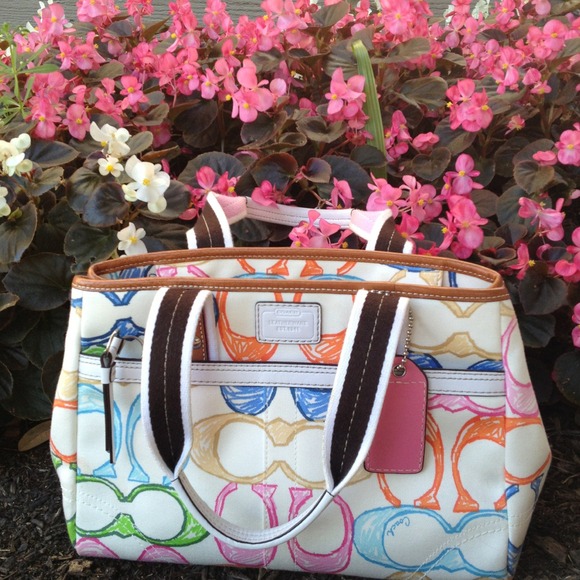 COACH leather spring colored bag