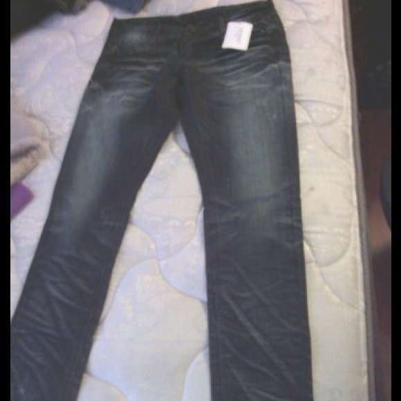 ***SOLD***Jeans - Picture 2 of 4